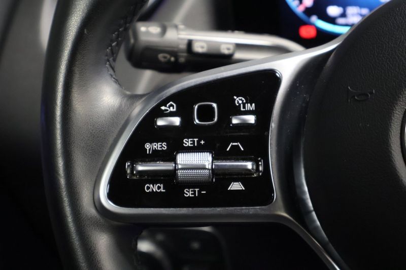 Mercedes EQA300 bild 11