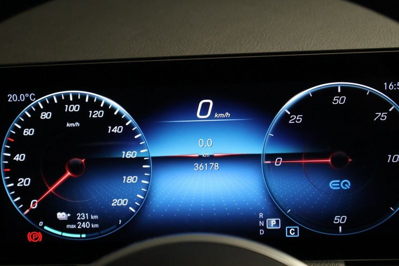 Mercedes EQA300 bild 12