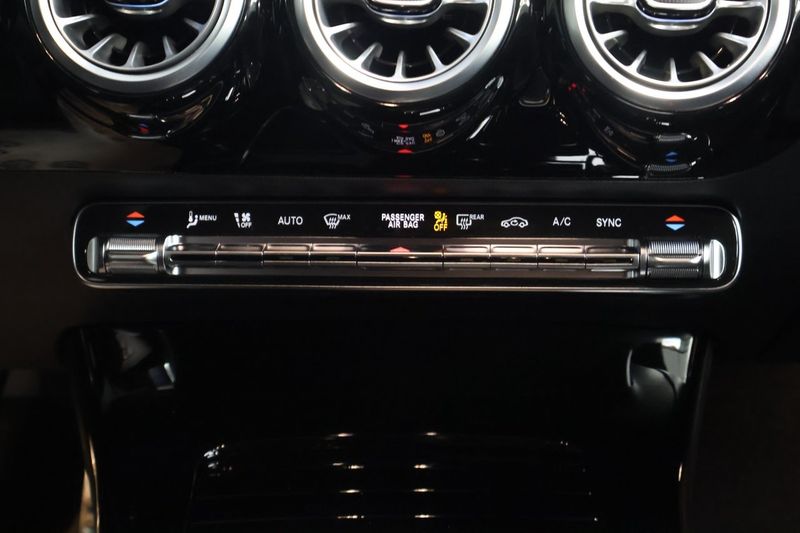 Mercedes CLA200 bild 19