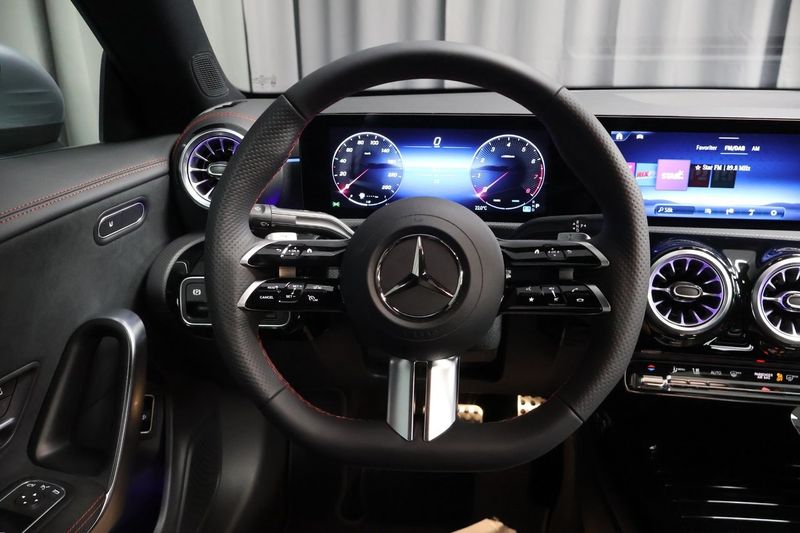 Mercedes CLA200 bild 15
