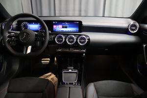 Mercedes CLA200 bild 13