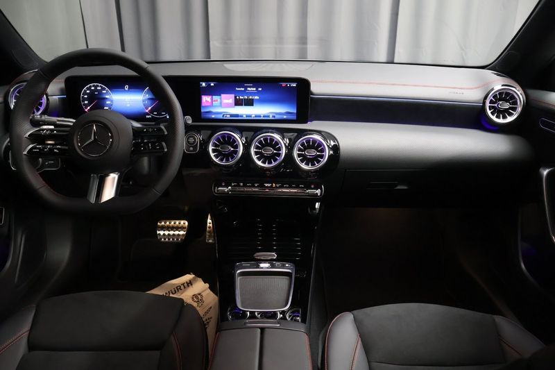 Mercedes CLA200 bild 13