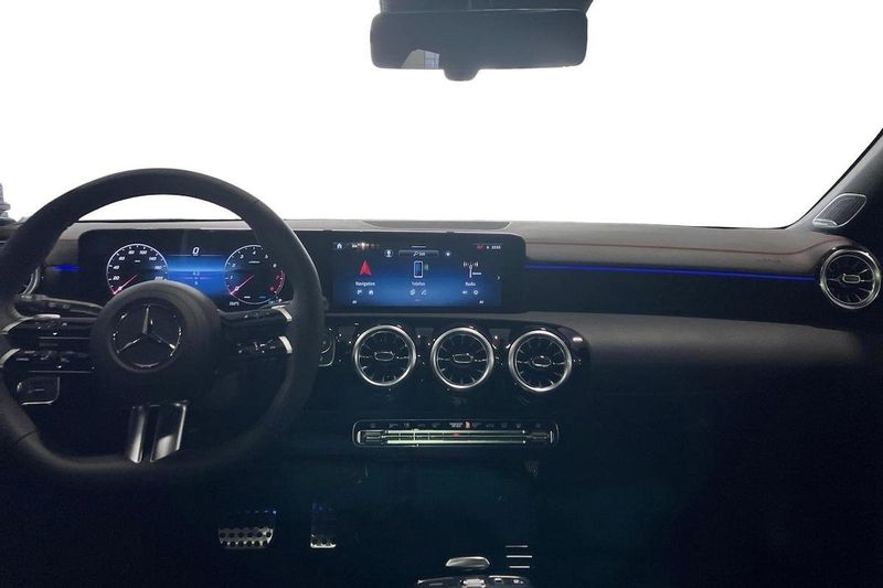Mercedes CLA200 bild 9