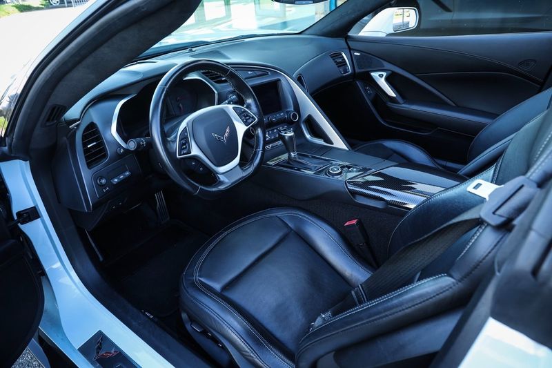Chevrolet Corvette bild 18