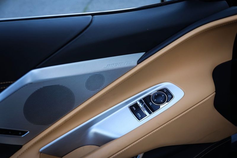Chevrolet Corvette bild 22