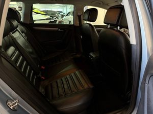 Volkswagen Passat bild 11
