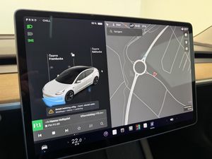 Tesla Model 3 bild 9