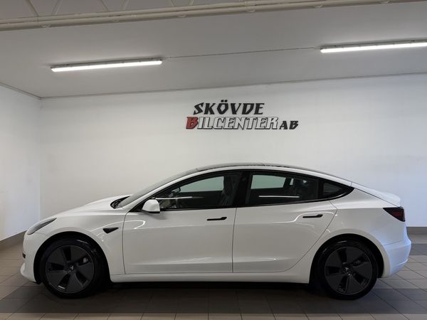 Tesla Model 3 Facelift Standard Range Plus/Värmepump/Pano/GPS/Kamera - 2021