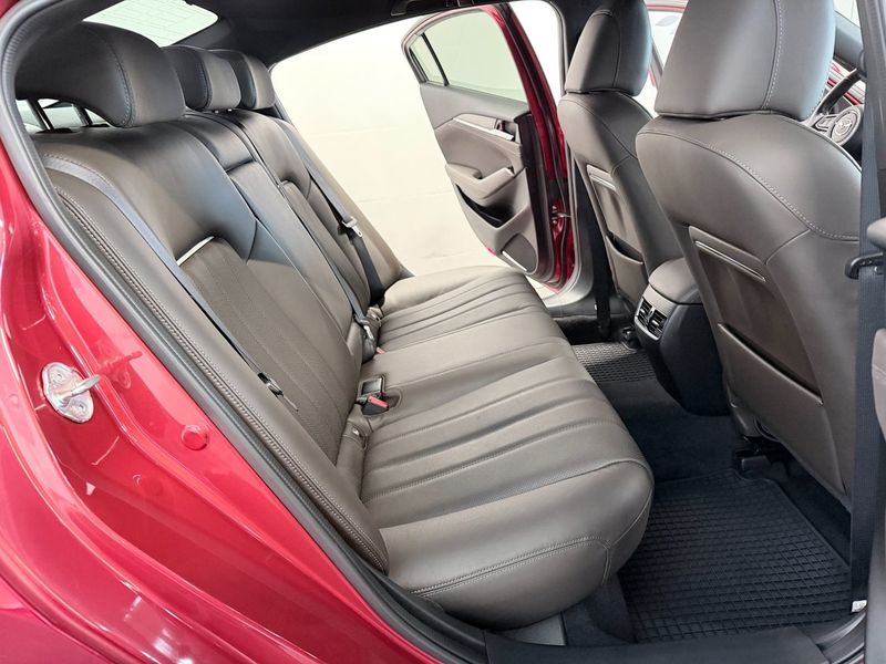 Mazda 6 bild 7