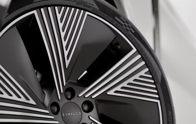 Lynk & Co 08 bild 9