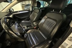 Volkswagen Passat bild 14