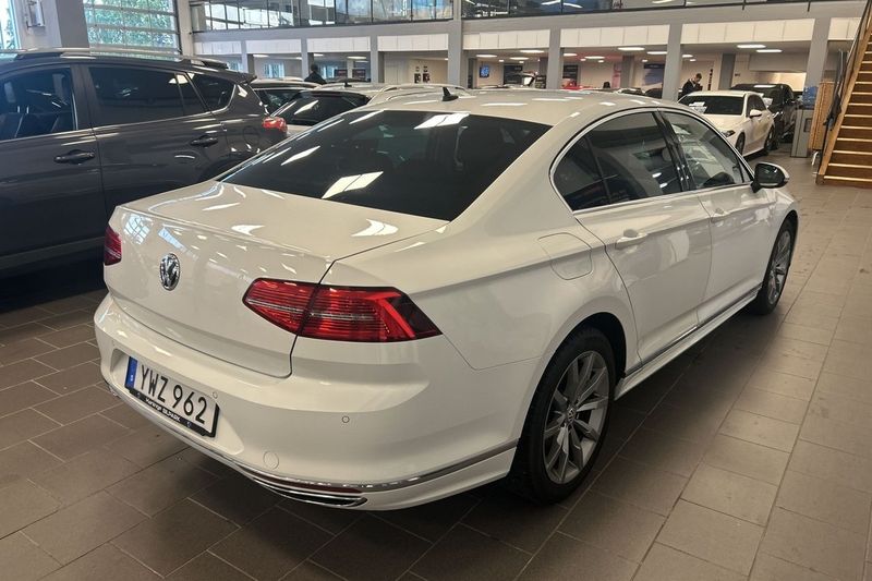 Volkswagen Passat bild 8