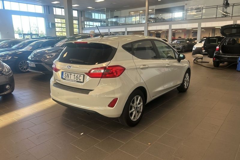 Ford Fiesta bild 6