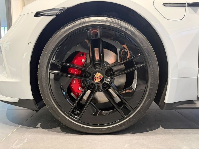 Porsche Taycan bild 6