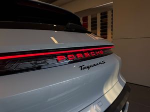 Porsche Taycan bild 2