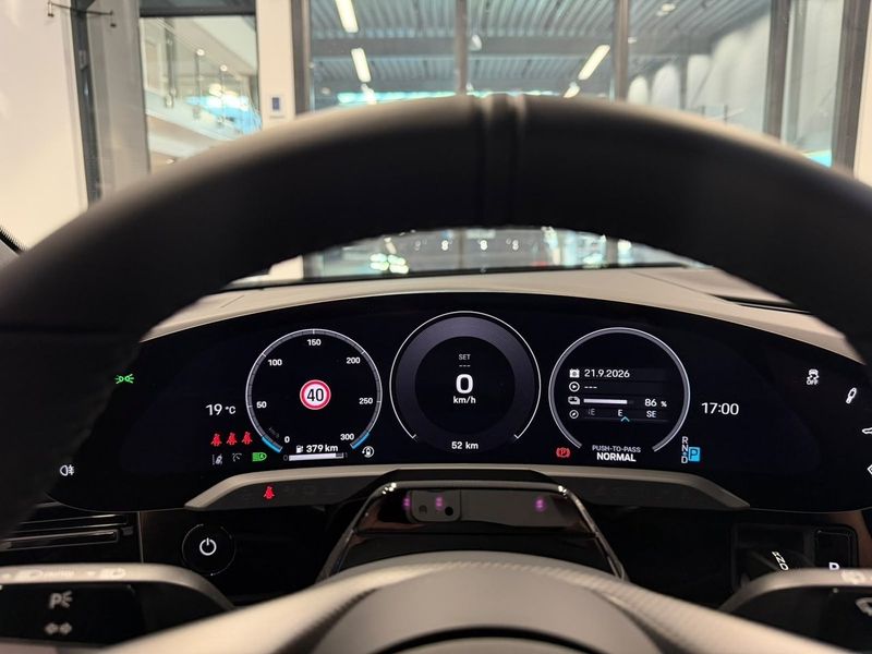 Porsche Taycan bild 12