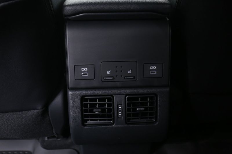 Subaru Solterra bild 17