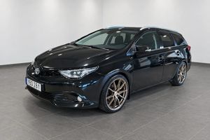 Toyota Auris bild 1