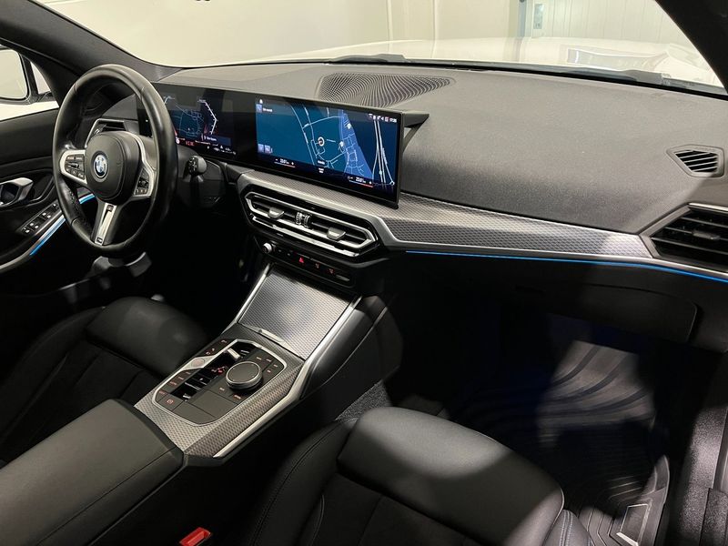 BMW 330 bild 14