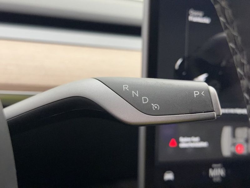 Tesla Model Y bild 13