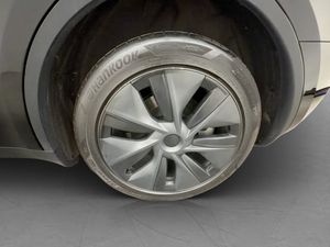 Tesla Model Y bild 23