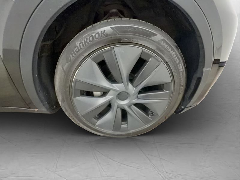 Tesla Model Y bild 24