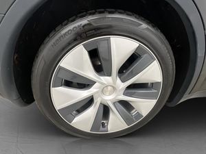 Tesla Model Y bild 31