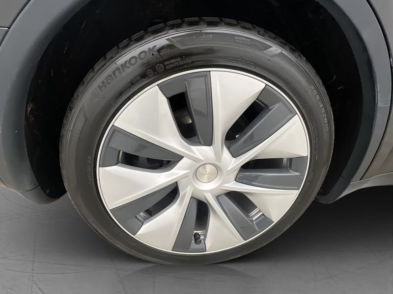 Tesla Model Y bild 31