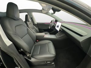Tesla Model Y bild 22