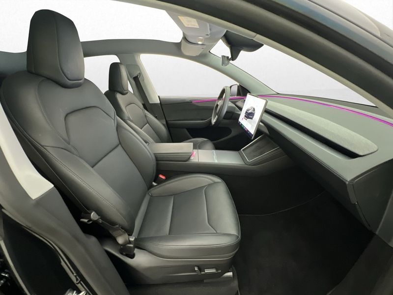 Tesla Model Y bild 22
