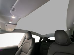 Tesla Model Y bild 10