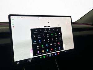 Tesla Model Y bild 18