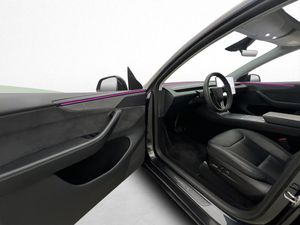 Tesla Model Y bild 11