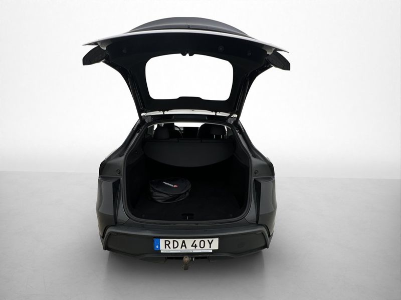 Tesla Model Y bild 26