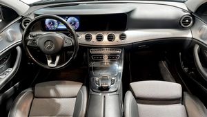 Mercedes E220 bild 4