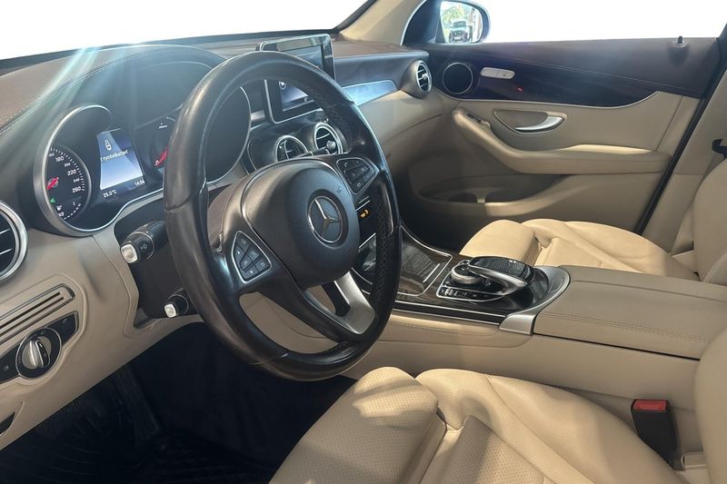 Mercedes GLC220 bild 6