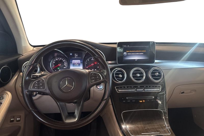 Mercedes GLC220 bild 8