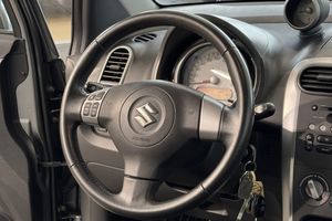 Suzuki Splash bild 6
