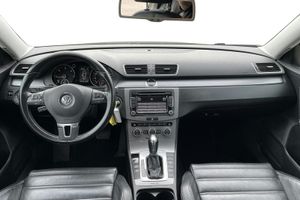Volkswagen Passat bild 6