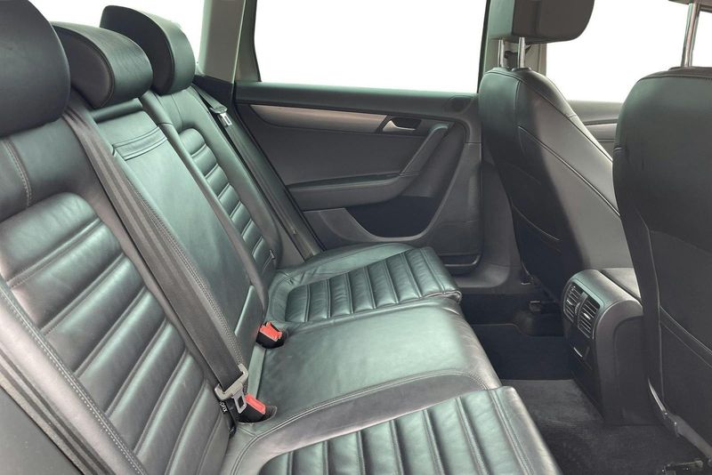 Volkswagen Passat bild 8