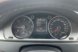 Volkswagen Passat bild 10