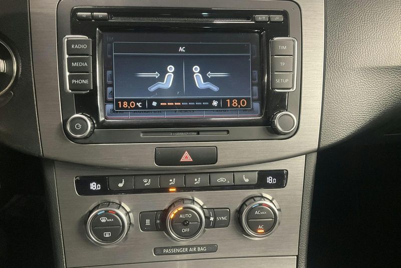 Volkswagen Passat bild 13