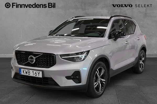 Volvo XC40 B3 FWD Bensin Plus Dark - 2026