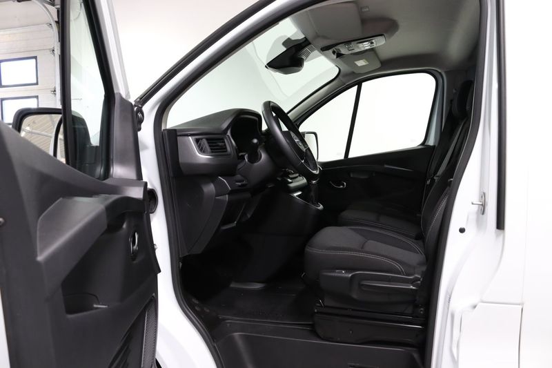 Nissan Primastar bild 8