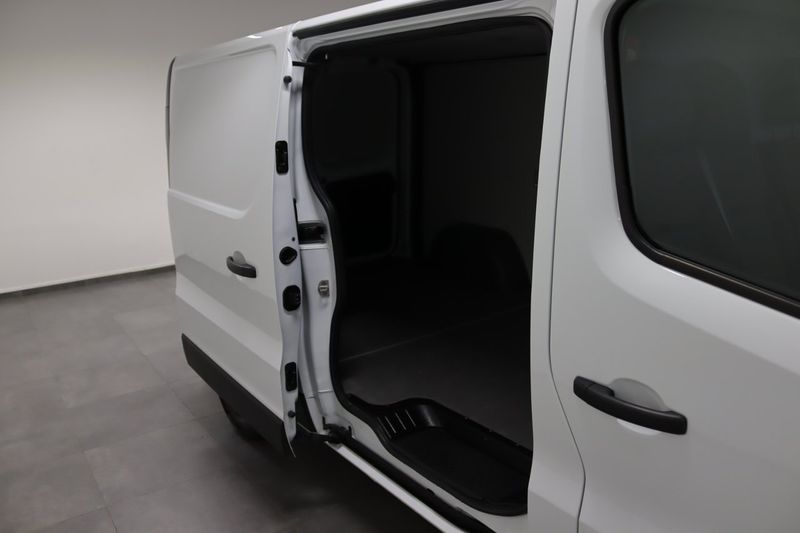 Nissan Primastar bild 9