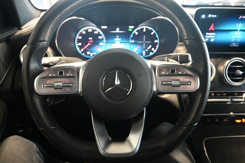 Mercedes GLC220 bild 18