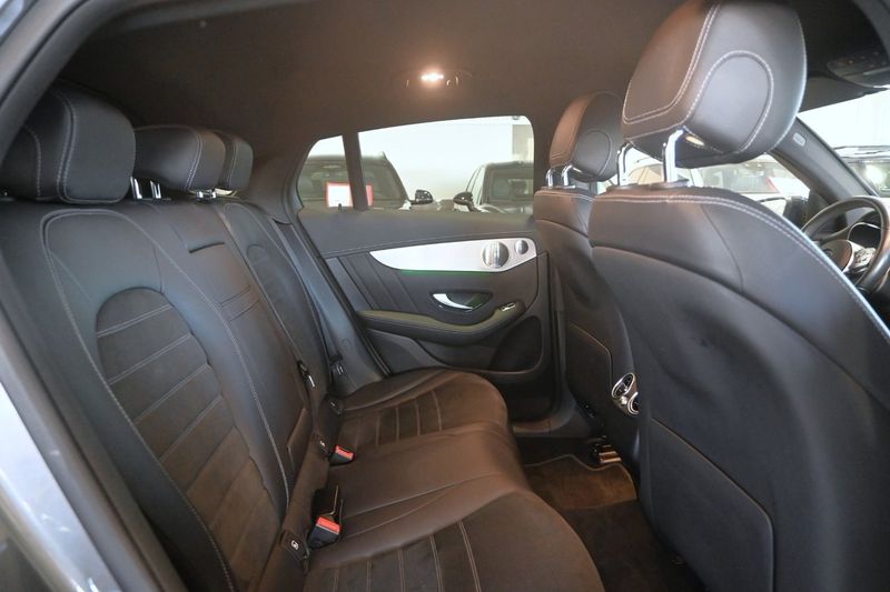 Mercedes GLC220 bild 14