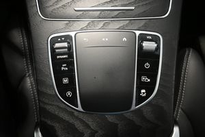 Mercedes GLC220 bild 23