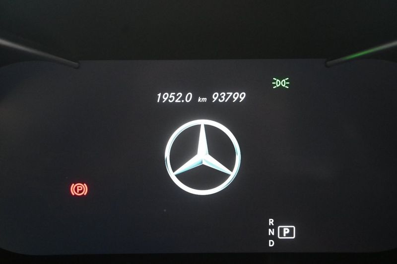Mercedes GLC220 bild 25