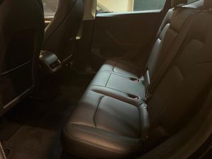 Tesla Model Y bild 22